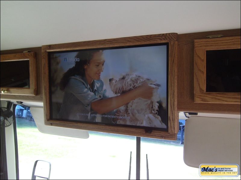 Crose – Tiffin&nbsp;Phaeton