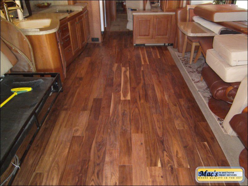 Reynolds – Country Coach